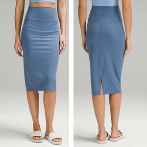 NWT LULULEMON Nulu Slim-Fit High-Rise Skirt Size 4 Oasis Blue